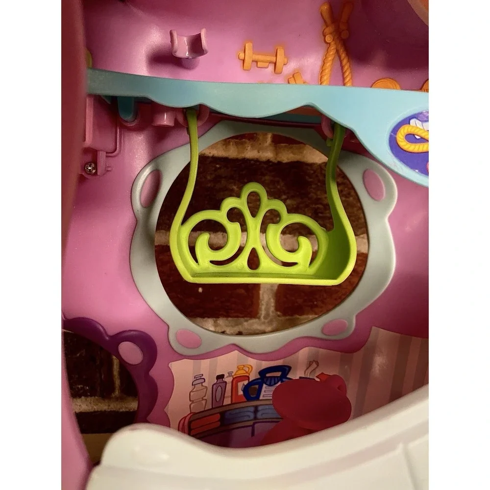 Littlest Pet Shop Tail Waggin Fitness Club Playset house 2007 Playhouse Vintage